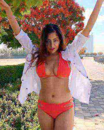 Peachy (2020) Simran Kaur