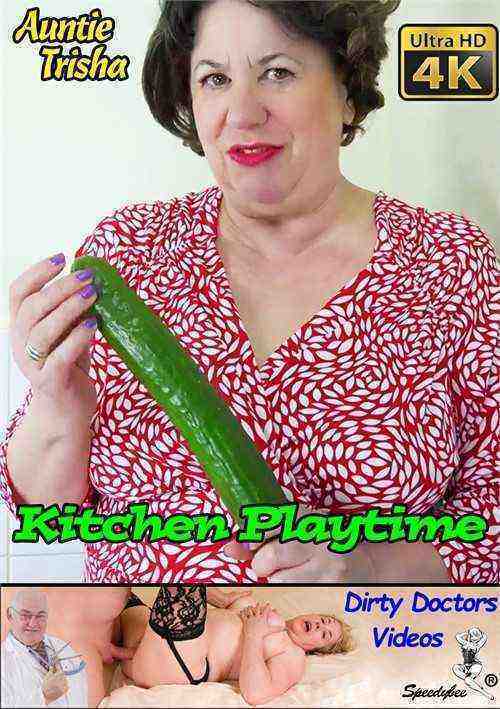 [18+] Auntie Trisha Kitchen Playtime