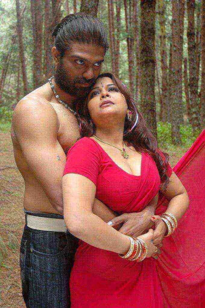 Pyar Ki Rangeeli Raaten (2002)