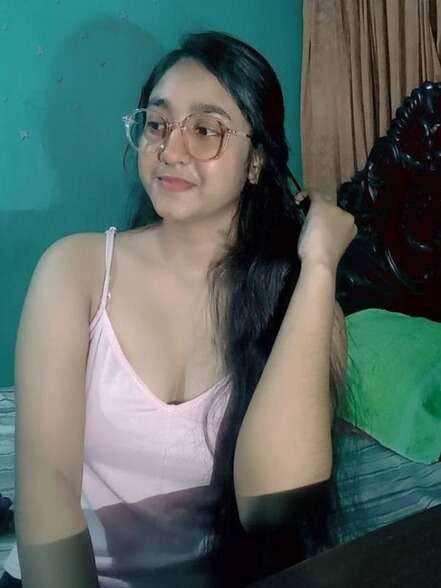 Beautiful Bengali Cute Girlfriend Showing Her Big Boobs (2026) Unrated (2026)