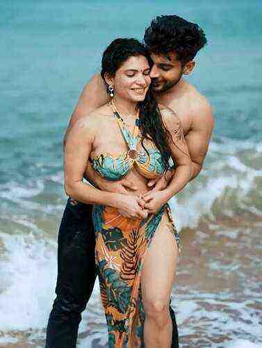 Couple Love Resmi Nair (2023) Sexfantasy (2023)
